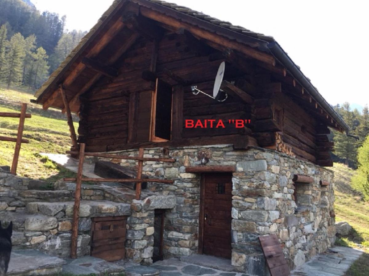 Baite Cialvrina Villa Gressoney-Saint-Jean Bilik gambar